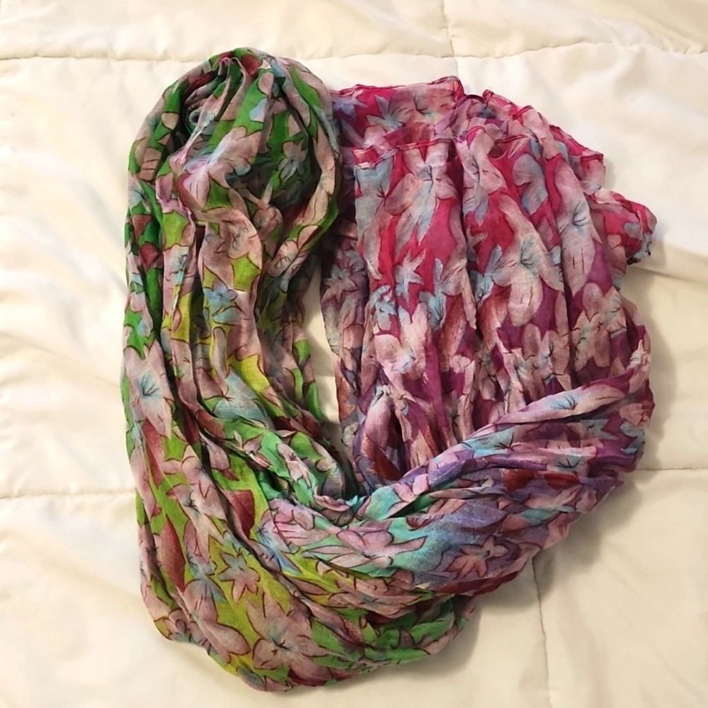 NWT Nadine West  Floral Scarf